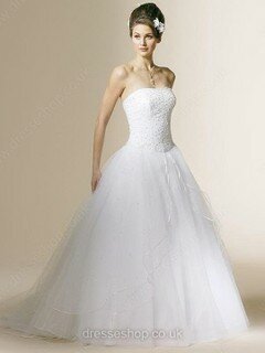 Ball Gown Strapless Tulle Court Train Beading Wedding Dresses #00021045