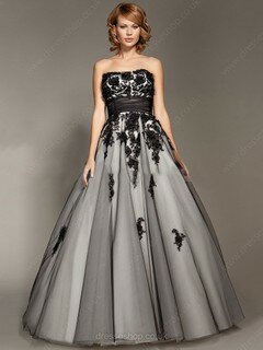 Ball Gown Affordable Tulle Appliques Lace Black Strapless Prom Dress #02017141