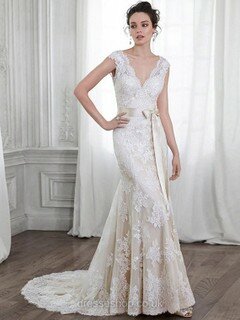 Trumpet/Mermaid V-neck Lace Tulle Elegant Champagne Open Back Wedding Dress #DS00022250