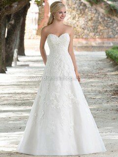 Sweet Sweetheart White Tulle Appliques Lace Sweep Train Wedding Dress #DS00022327