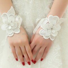 Ivory Lace Wrist Length Gloves with Lace Flower #DS03120075