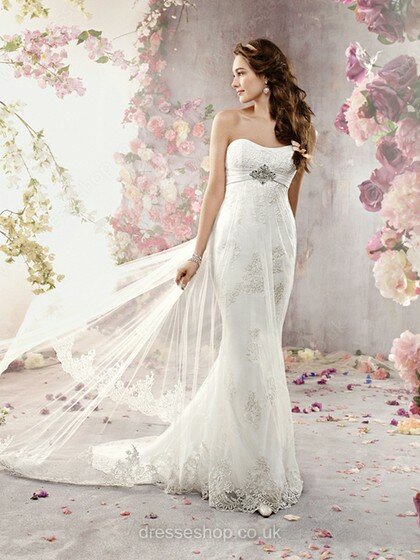 Spring Sheath/Column White Tulle Beading Sweetheart Wedding Dress #00016630