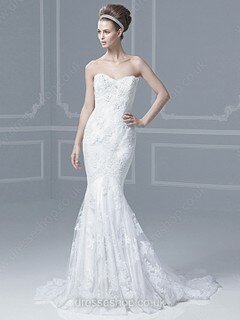 Ladies White Lace Sweep Train Appliques Lace Sweetheart Wedding Dress #00016696