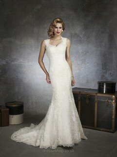 V-neck Ivory Lace Appliques Lace Sheath/Column Famous Wedding Dresses #00016835