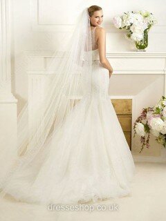 Beautiful Scoop Neck White Tulle Appliques Lace Trumpet/Mermaid Wedding Dresses #00018045