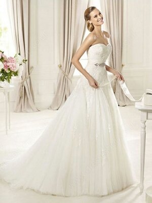 A-line Sweetheart Tulle Sweep Train Appliques Wedding Dresses #00018061