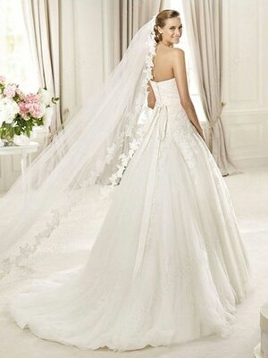 A-line Sweetheart Tulle Sweep Train Appliques Wedding Dresses #00018061