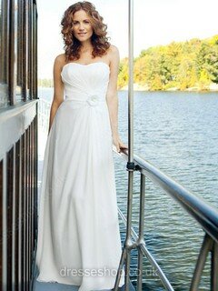 Simple Floor-length Sweetheart White Chiffon Ruffles Wedding Dresses #00018072