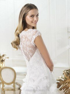 Sheath/Column Scoop Neck Lace with Buttons Short/Mini Sweet Wedding Dress #00020238