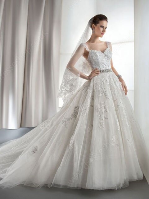 Elegant Ball Gown White Tulle Beading Chapel Train Wedding Dresses #00016247